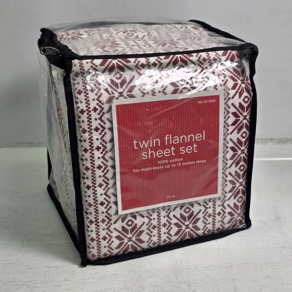 Target Brands Heavy 100% Cotton Red Holiday‎ Snowflake Flannel Twin Sheet Set